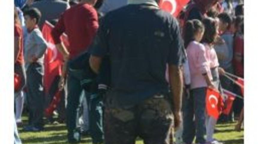 29 Ekim Kutlamalarında Duygulandıran Kare