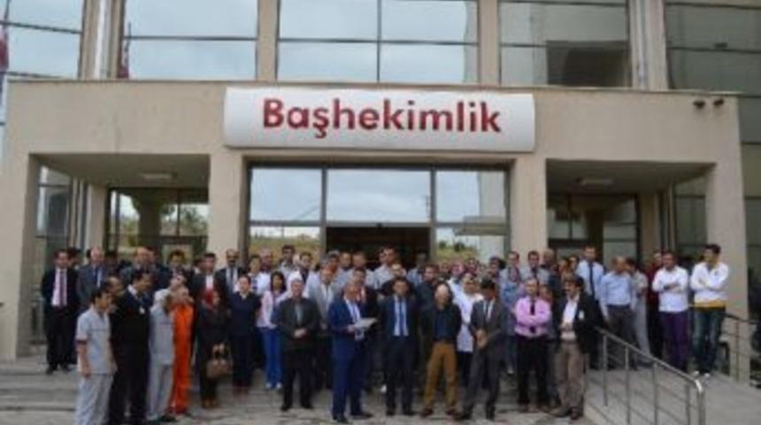 Besni İl&ccedil;esinde, Sağlık &Ccedil;alışanlarına Y&ouml;nelik Ter&ouml;r Eylemleri Protesto Edildi