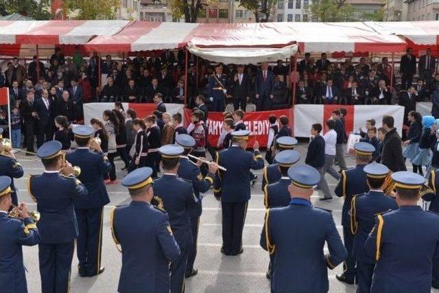 Kütahya’da Cumhuriyet Bayramı Coşkusu