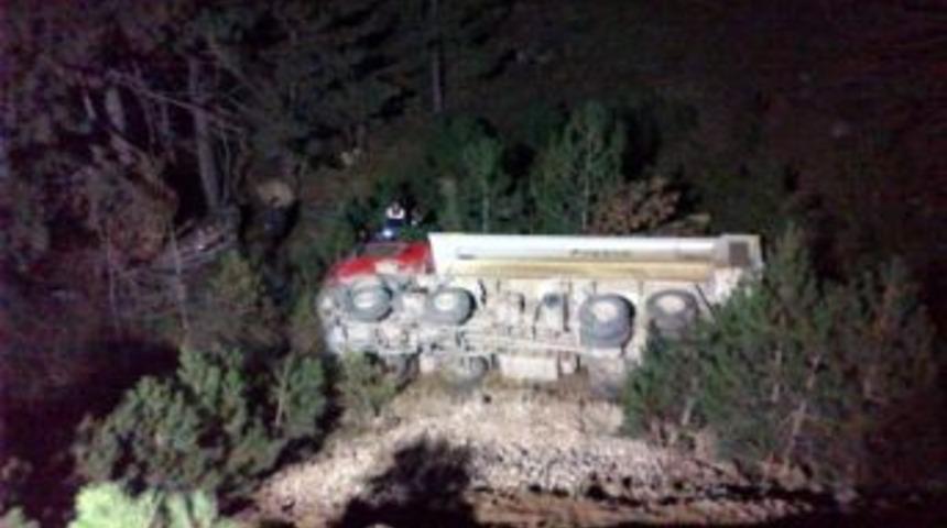 K&uuml;tahya&rsquo;da Trafik Kazası: 1 &Ouml;l&uuml;