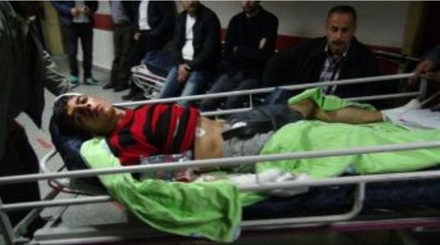 Batman&rsquo;da Yıldırım &Ccedil;arpması: 1 Yaralı