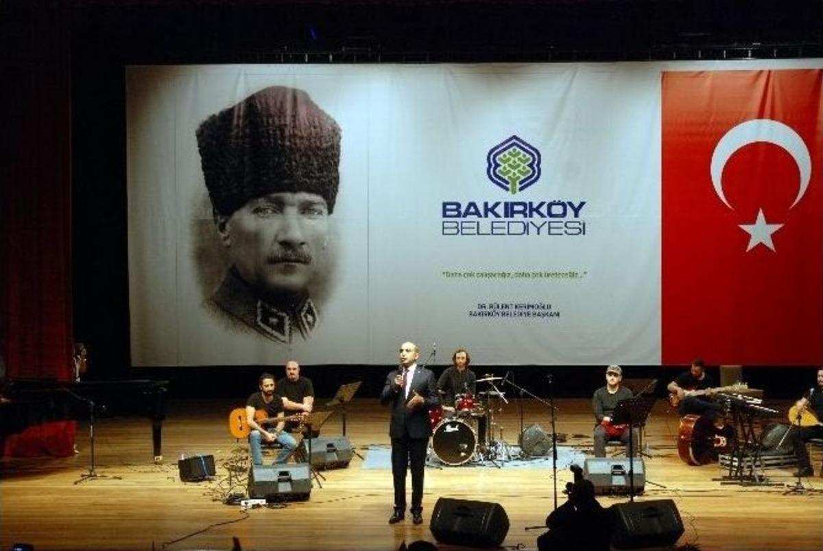 Bakırk&ouml;y&rsquo;de Cumhuriyet Coşkusu Renkli G&ouml;r&uuml;nt&uuml;lere Sahne Oldu