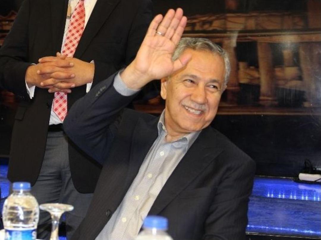 Arın&ccedil;&rsquo;tan Bah&ccedil;eli&rsquo;ye &lsquo;hayır&rsquo; &Uuml;zerinden &lsquo;bekarlık&rsquo; G&ouml;ndermesi