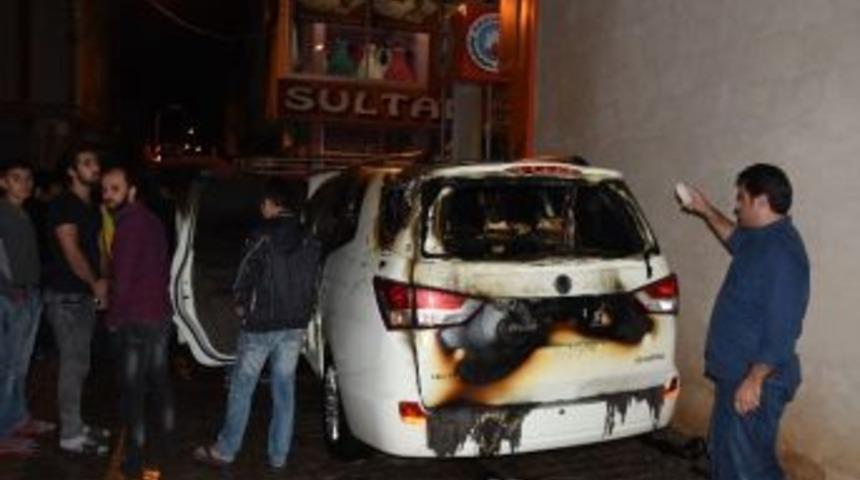 Nusaybin&rsquo;de Park Halindeki Ara&ccedil; Yandı