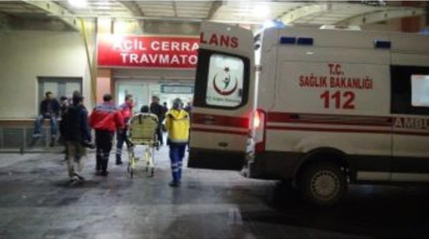 Batman-diyarbakır Yolunda Kaza: 3 Yaralı