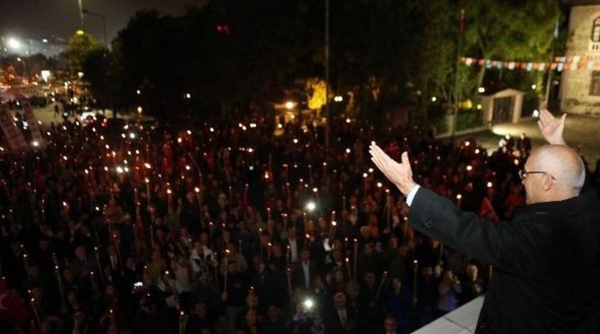 Yaşar, Cumhuriyet Bayramı Coşkusunu Başkentlilerle Yaşadı