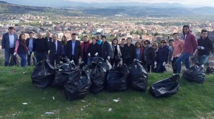 &Ccedil;aycuma&rsquo;nın Zirvesinde &Ccedil;&ouml;pler Toplandı