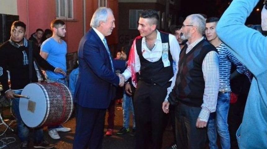 Başkan Kamil Sara&ccedil;oğlu, Asker Eğlencesine Katıldı