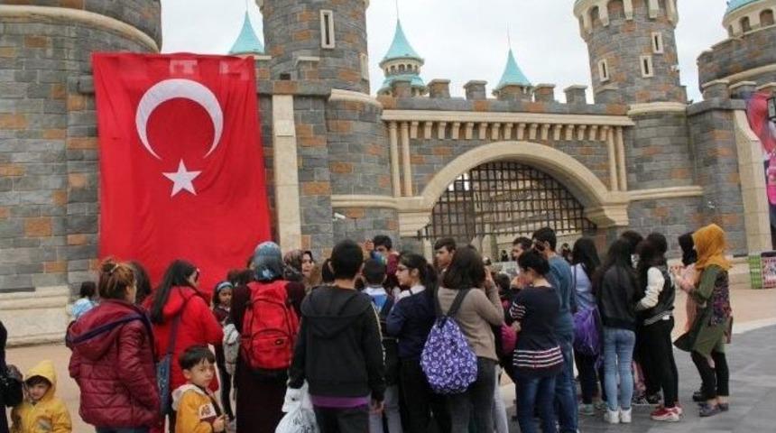 Başkan Aydın&rsquo;dan &Ccedil;ocuklara S&uuml;rpriz Eğlence