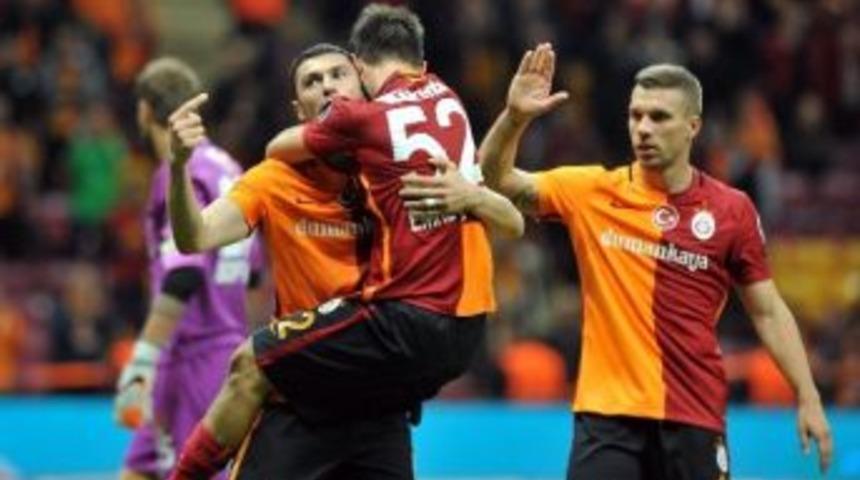 Galatasaray&rsquo;ın 67 G&uuml;nd&uuml;r Bileği B&uuml;k&uuml;lm&uuml;yor