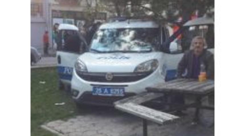 Parkta Gazoz Keyfi Yaparken Az Daha Ölüyordu