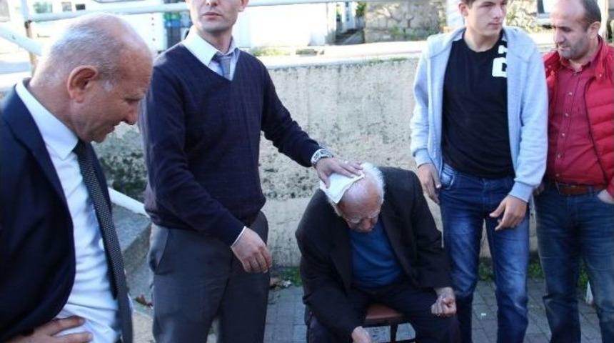 Merdivenlerden D&uuml;şen Yaşlı Adam Yaralandı