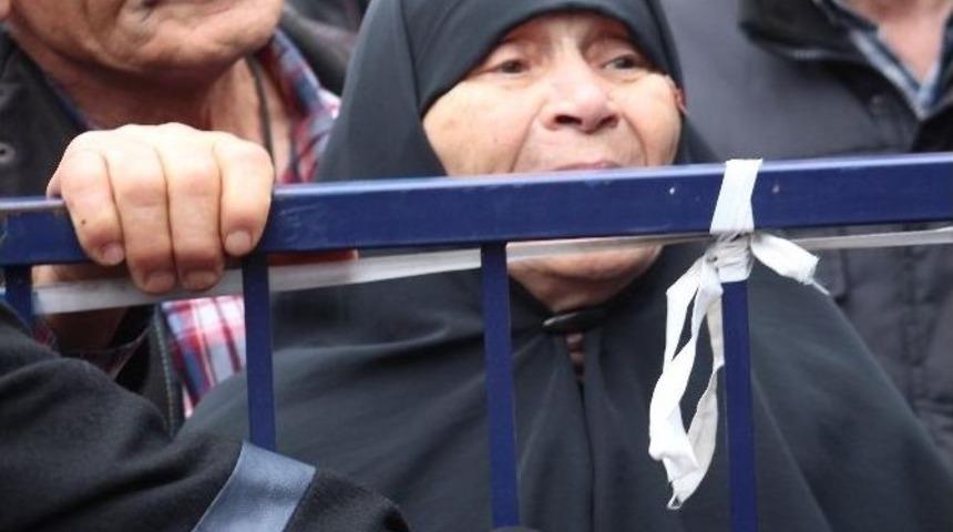 Ak Parti Mitinginde 80&rsquo;lik Teyze Kalabalığı Coşturdu