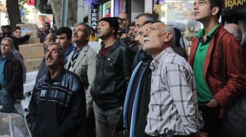 İntihar Kalkıştı, Polis İkna İ&ccedil;in &Ccedil;ay Verdi