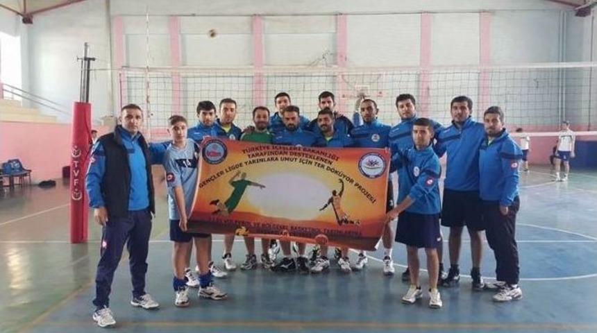 Hakkari&rsquo;de Sezonun İlk Voleybol M&uuml;sabakaları Başladı