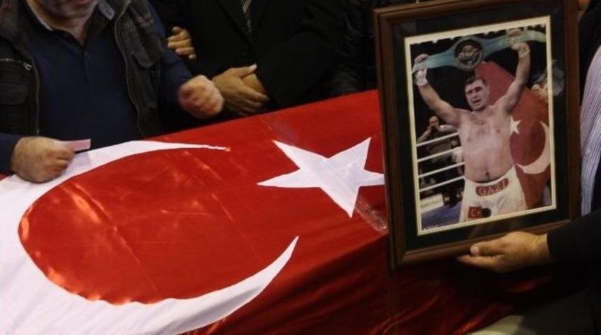 Milli Boks&ouml;r Sam İ&ccedil;in T&ouml;ren D&uuml;zenlendi