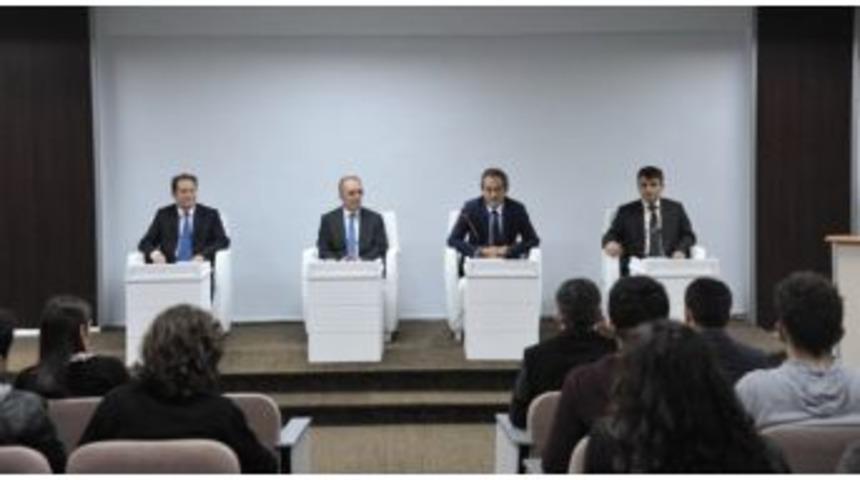 Rekt&ouml;r &Ouml;zer, Elektrik, Elektronik M&uuml;hendisliği B&ouml;l&uuml;m&uuml; &Ouml;ğrencileriyle Bir Araya Geldi