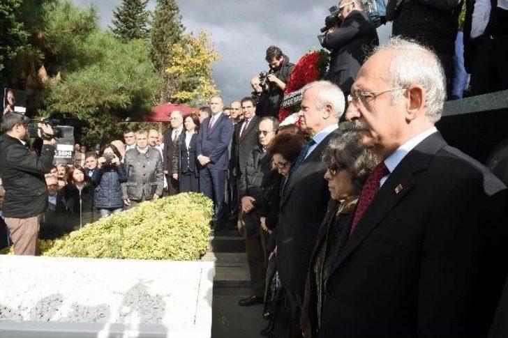 Erdal İnönü Ölümünün 8. Yılında Anıldı G1