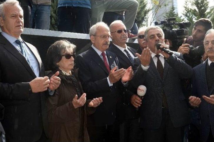 Erdal İnönü Ölümünün 8. Yılında Anıldı G2