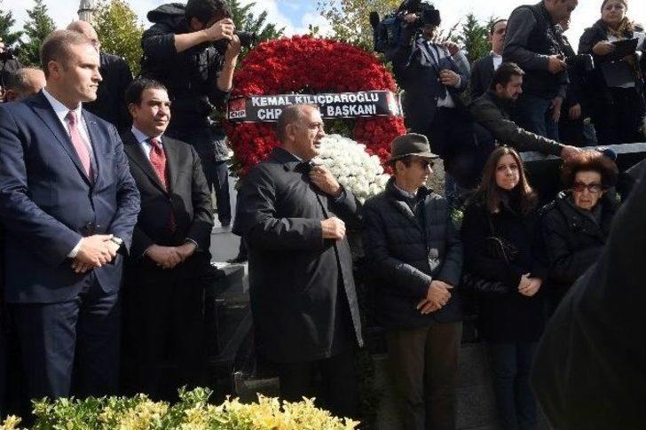 Erdal İnönü Ölümünün 8. Yılında Anıldı G5