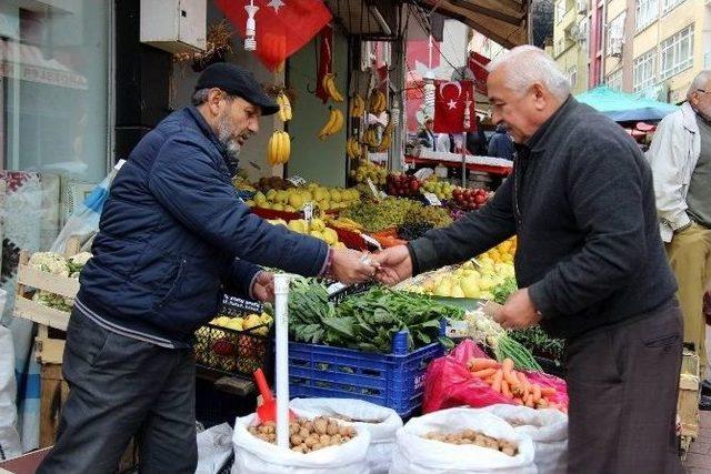 Kış Ürünleri Pazarlardaki Yerini Aldı