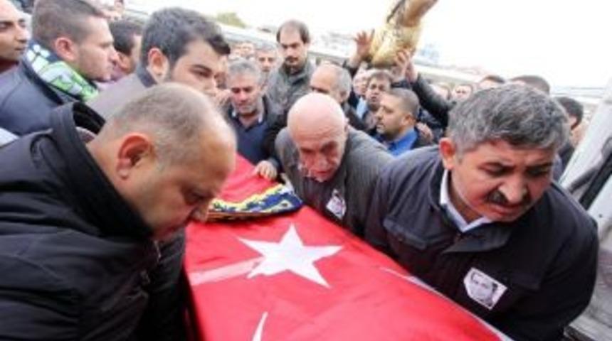 D&uuml;nya Şampiyonu, Şampiyona Veda Etti