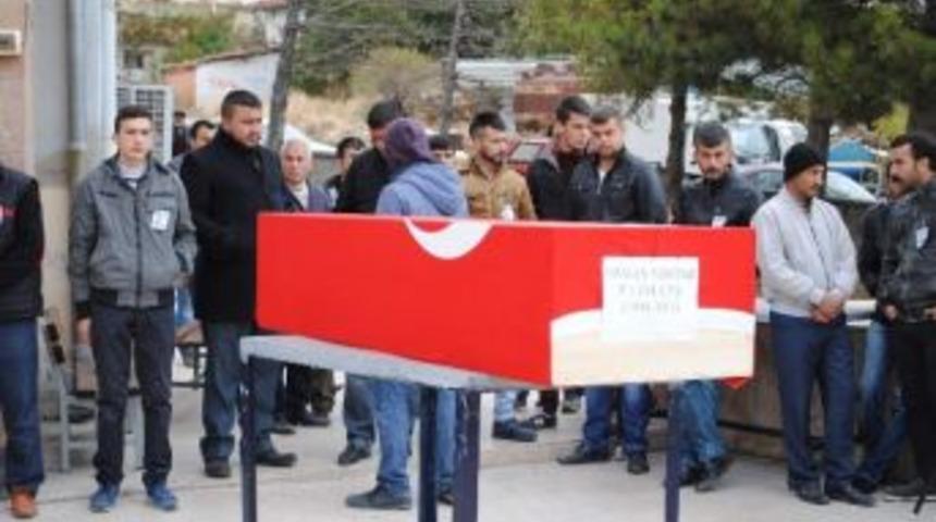 Ablasının Evinde İntihar Eden Asker Memleketinde Defnedildi