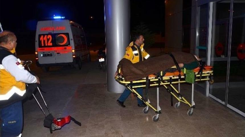 Se&ccedil;imde Oy Kullanmak İ&ccedil;in Memleketlerine Giderken Kaza Yaptılar