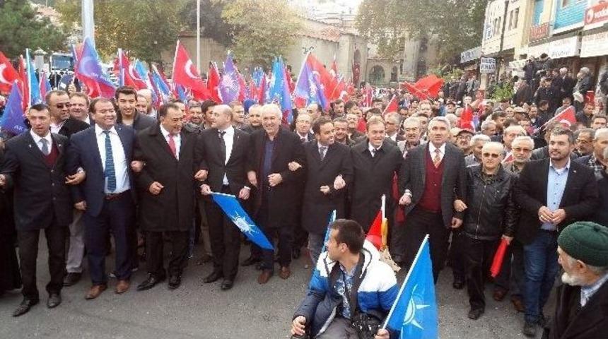 Ak Parti&rsquo;den, &rsquo;b&uuml;y&uuml;k K&uuml;tahya&rsquo; Y&uuml;r&uuml;y&uuml;ş&uuml;