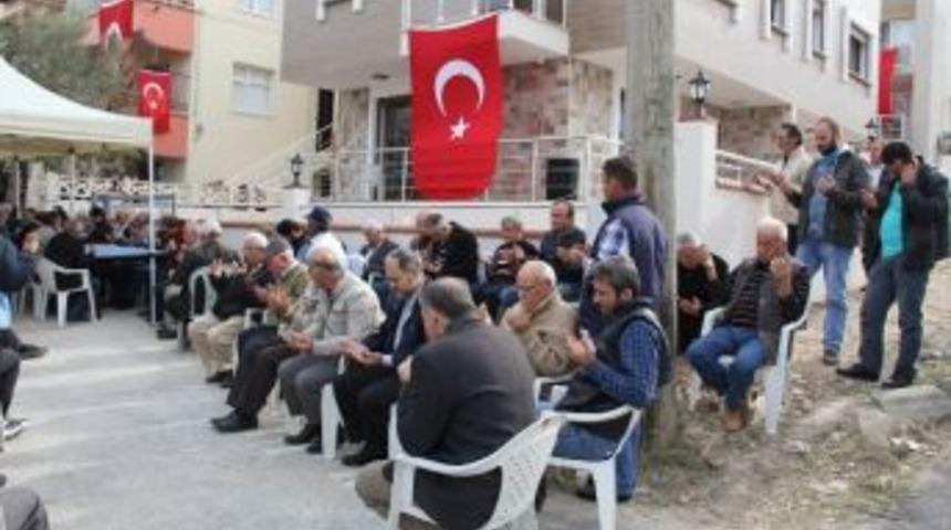 Şehit Polis Fatih Dik İ&ccedil;in Mevlit Okutuldu