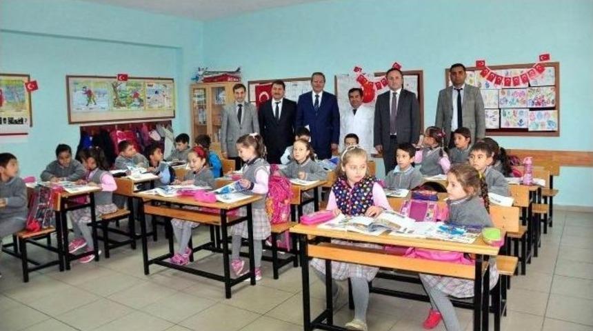 K&uuml;tahya Belediyesi&rsquo;nden K&uuml;lt&uuml;r Hizmeti, 20 Bin &Ouml;ğrenciye &Uuml;cretsiz Kitap