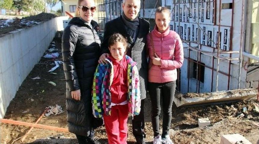 Bakan Kılı&ccedil;, Oyunu 8 Yaşındaki Kızı İle Birlikte Kullandı