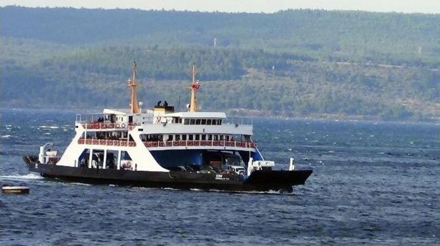 G&ouml;k&ccedil;eada Feribot Seferleri İptal Edildi