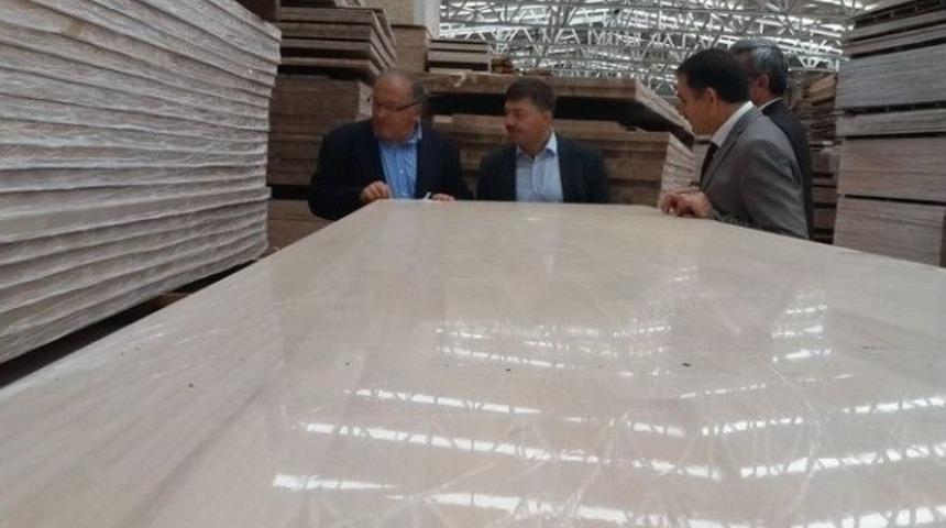 Orman &Uuml;r&uuml;nleri Sanayicilerine Ziyaret