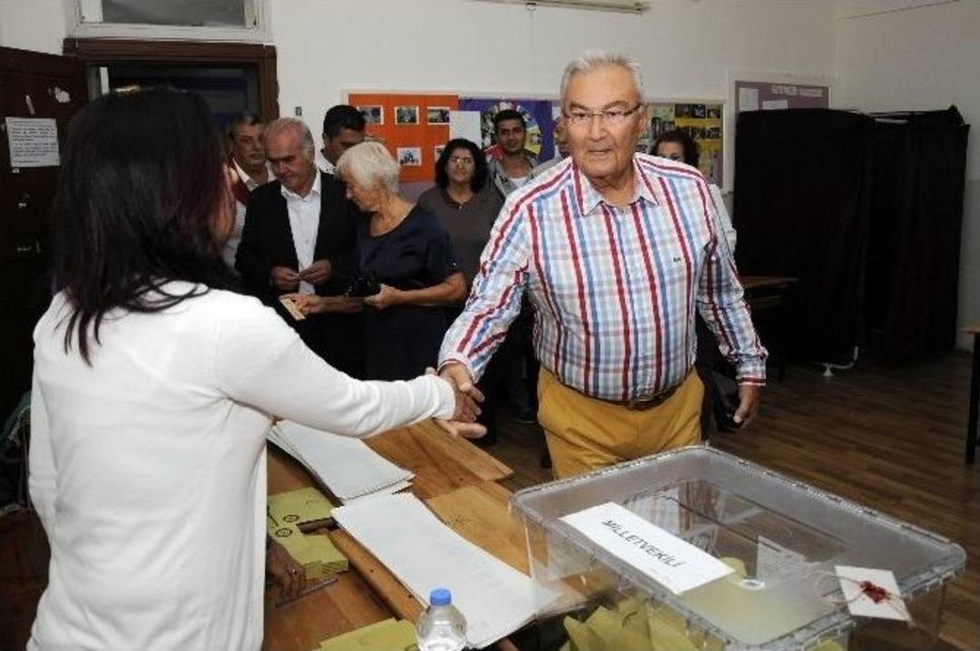 Deniz Baykal Oyunu Kullandı