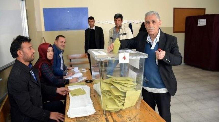 Siverek&rsquo;te Oy Kullanma İşlemi Başladı