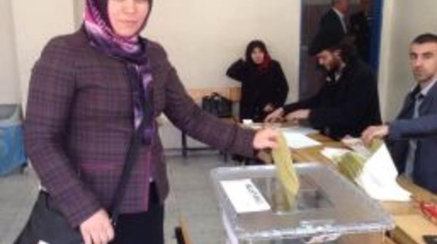 Hatice &Ouml;zgevrek Oyunu İsmet İn&ouml;n&uuml; İlk&ouml;ğretim Okulu&rsquo;nda Kullandı