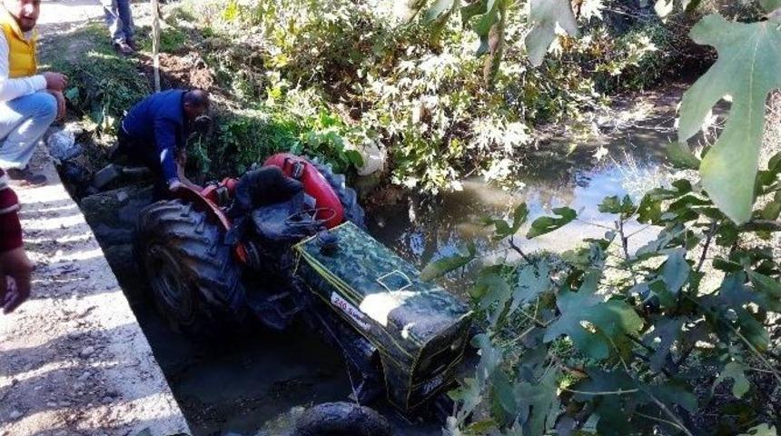 Kalp Krizi Ge&ccedil;iren Şahıs Trakt&ouml;r&uuml;n Altında Kalarak &Ouml;ld&uuml;
