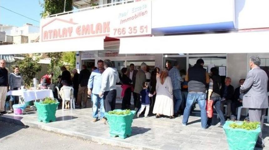 Oylarını Emlak&ccedil;ı Da Kullandılar