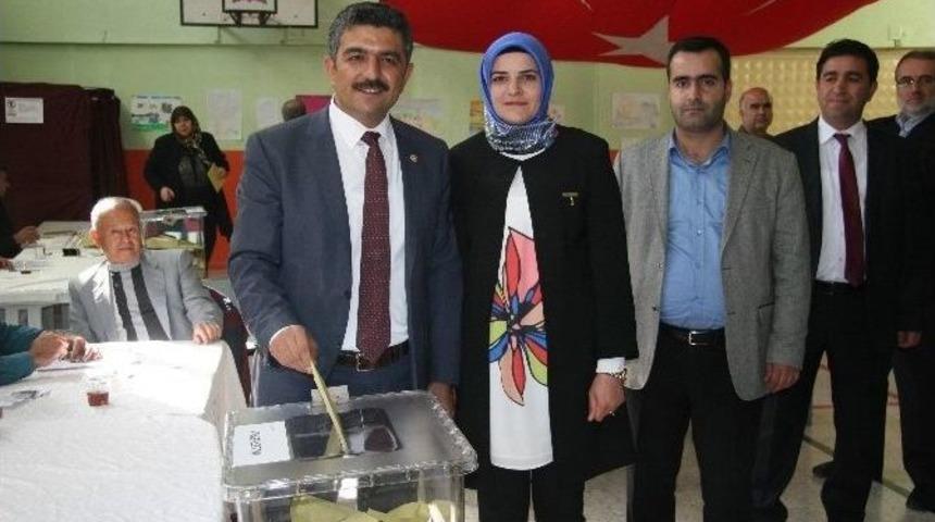 Milletvekili Polat, Oyunu Eşi İle Birlikte Kullandı