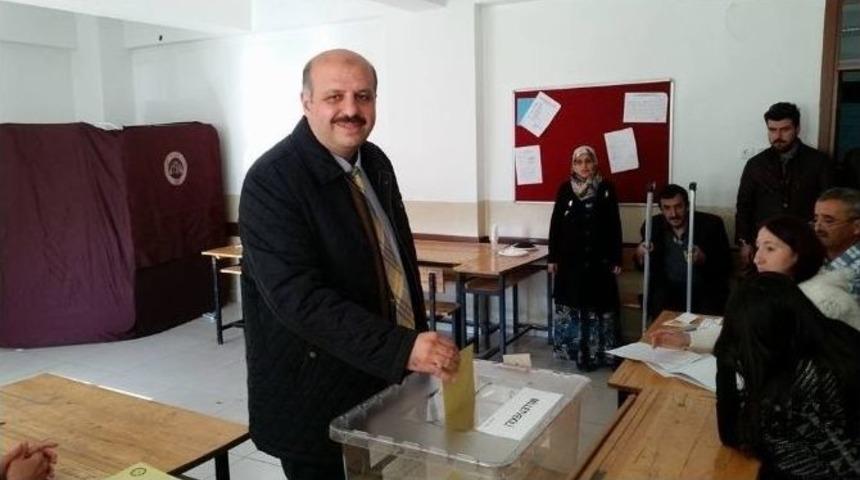 Ak Parti Milletvekili Ercoşkun Oyunu Kullandı