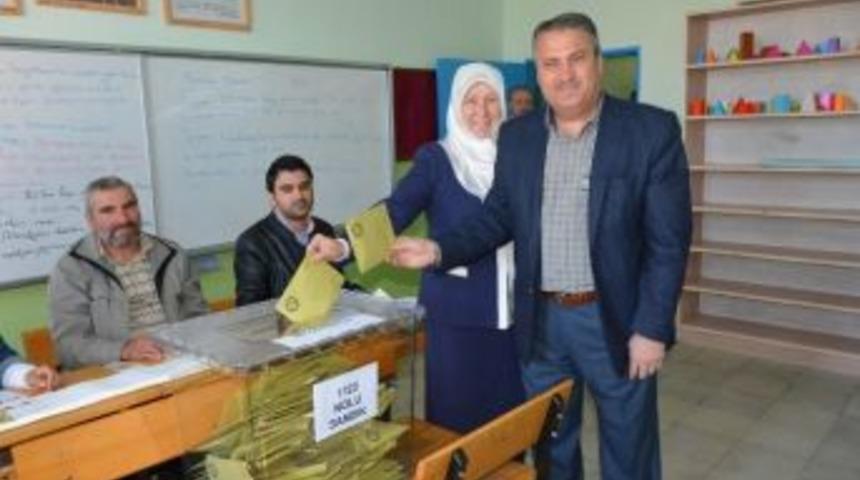 Başkan &Ccedil;er&ccedil;i Oyunu Kullandı