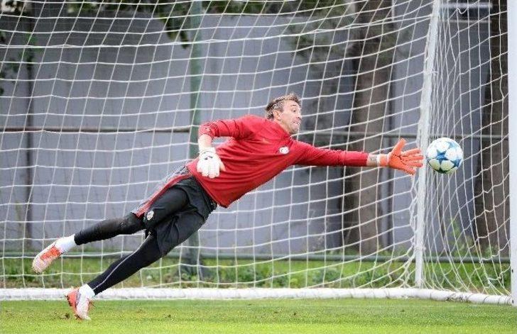 Galatasaray’da Benfıca Hazırlıkları Sürüyor G3