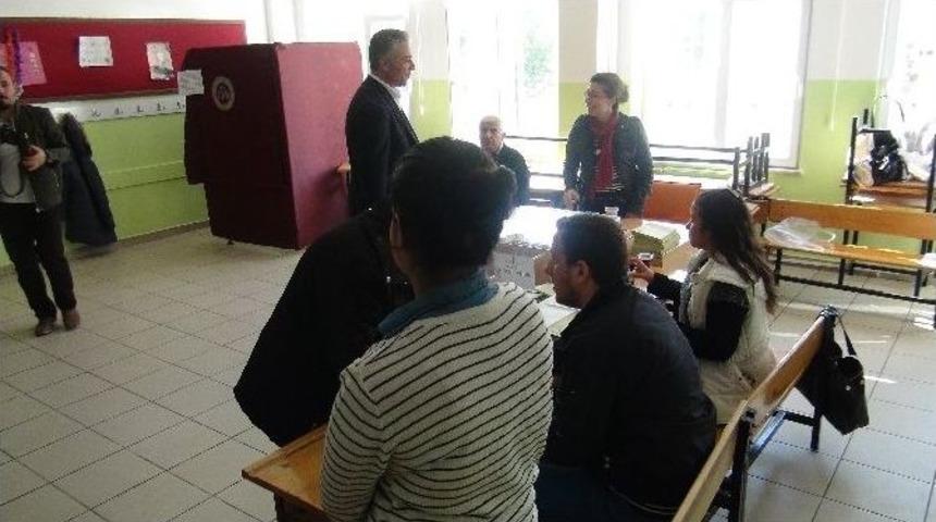 Hdp Gaziantep Milletvekili Adayı Osman Demirci, Oyunu Kullandı