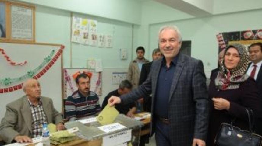 Kamil Sara&ccedil;oğlu Oyunu Emine Arıoğul İlkokulu&rsquo;nda Kullandı