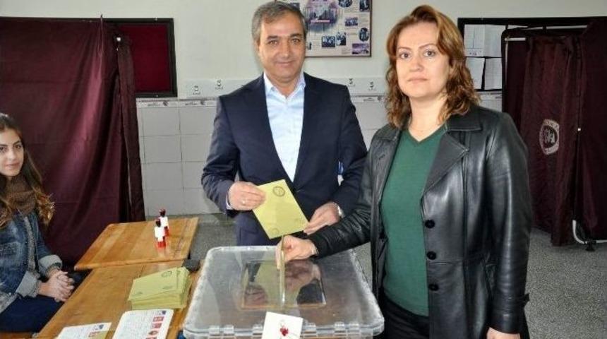 Mhp Milletvekili Adayı Varol Oyunu Kullandı