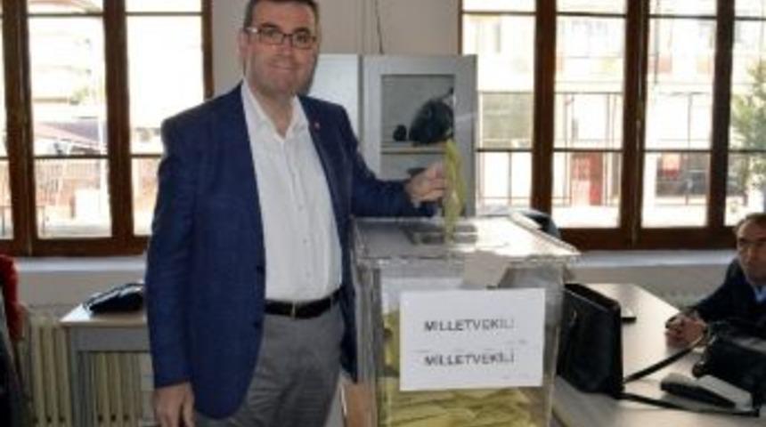 Selami &Ccedil;elebioğlu, Oyunu Kullandı