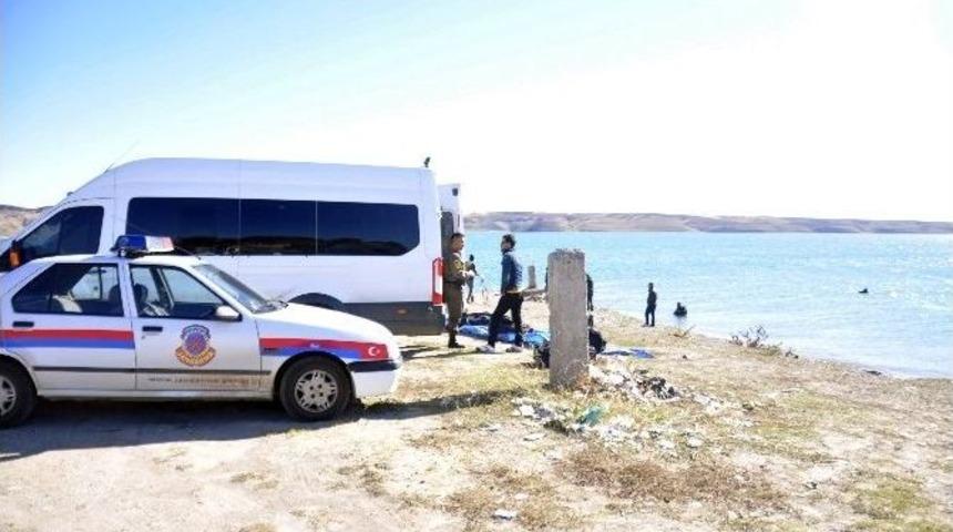 Kahta&rsquo;da Bir Otomobil Baraja D&uuml;şt&uuml;