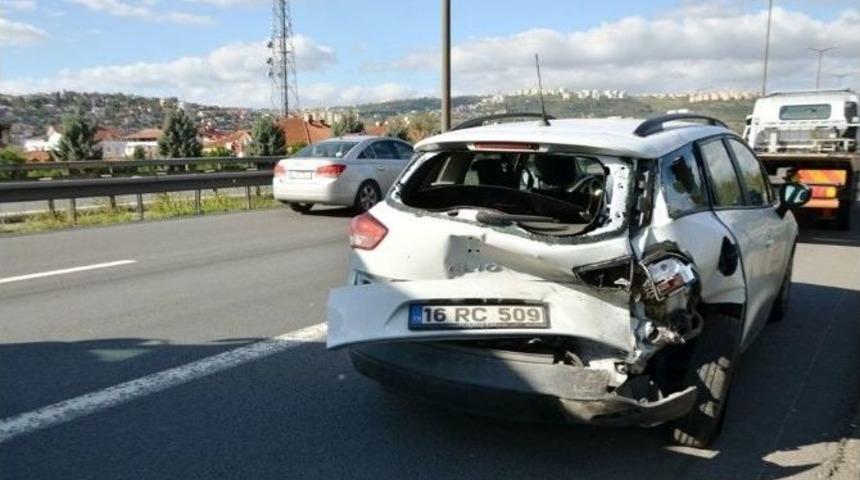 Tem&rsquo;de 11 Ara&ccedil;lı Zincirleme Kaza: 3 Yaralı