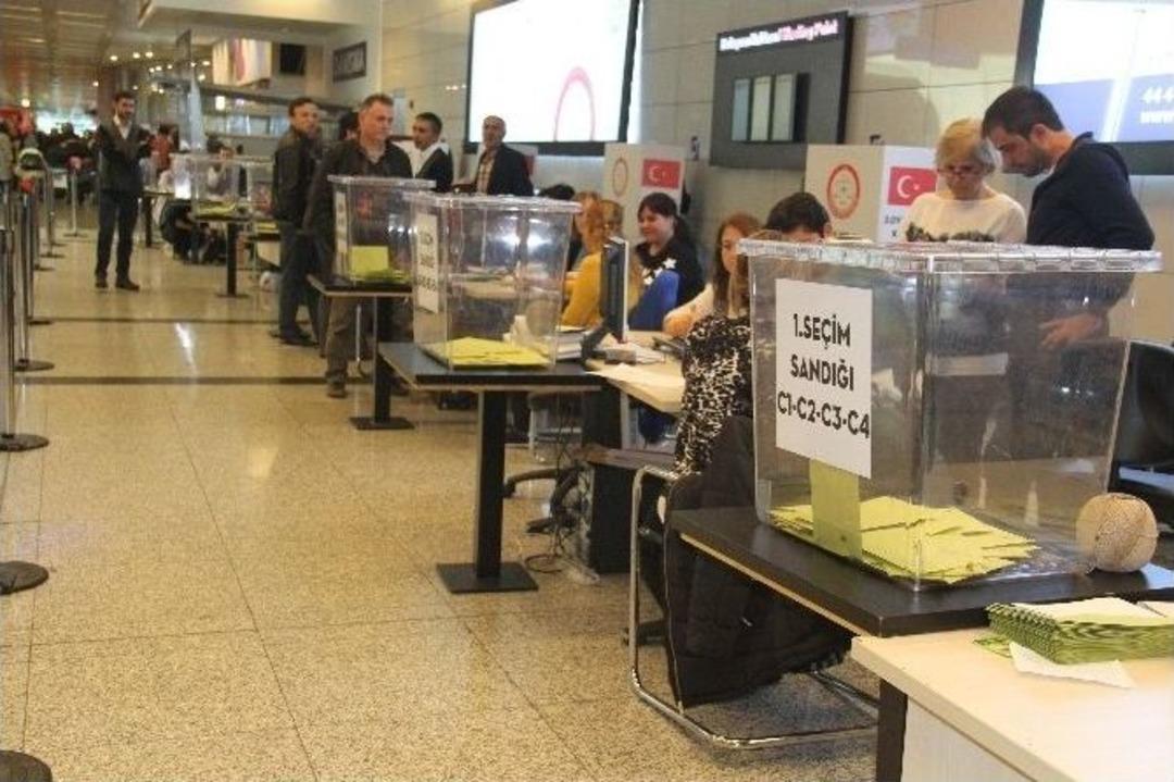 Atat&uuml;rk Havalimanı&rsquo;nda Sandıklar Kapandı
